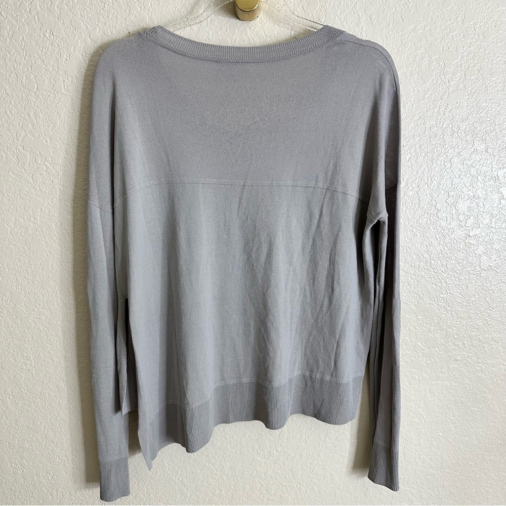 Aritzia Wilfred librement asymmetrical sweater size M - Picture 10 of 10